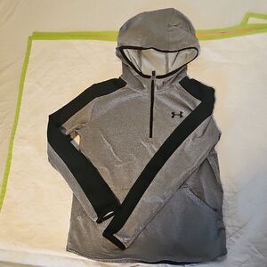 Under Armour Gray and Black Pullover Youth Large